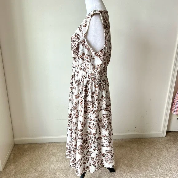 WHITE HOUSE BLACK MARKET Sleeveless Floral Ruched Lightweight Dress—SZ. Large - Picture 5 of 14